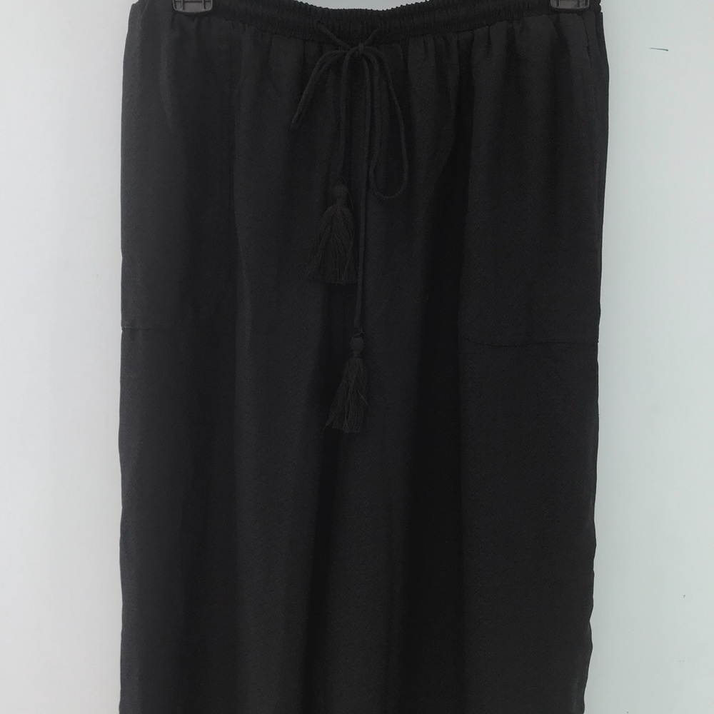 Free People She’s a Dime Pants in Black - Picture 4 of 8